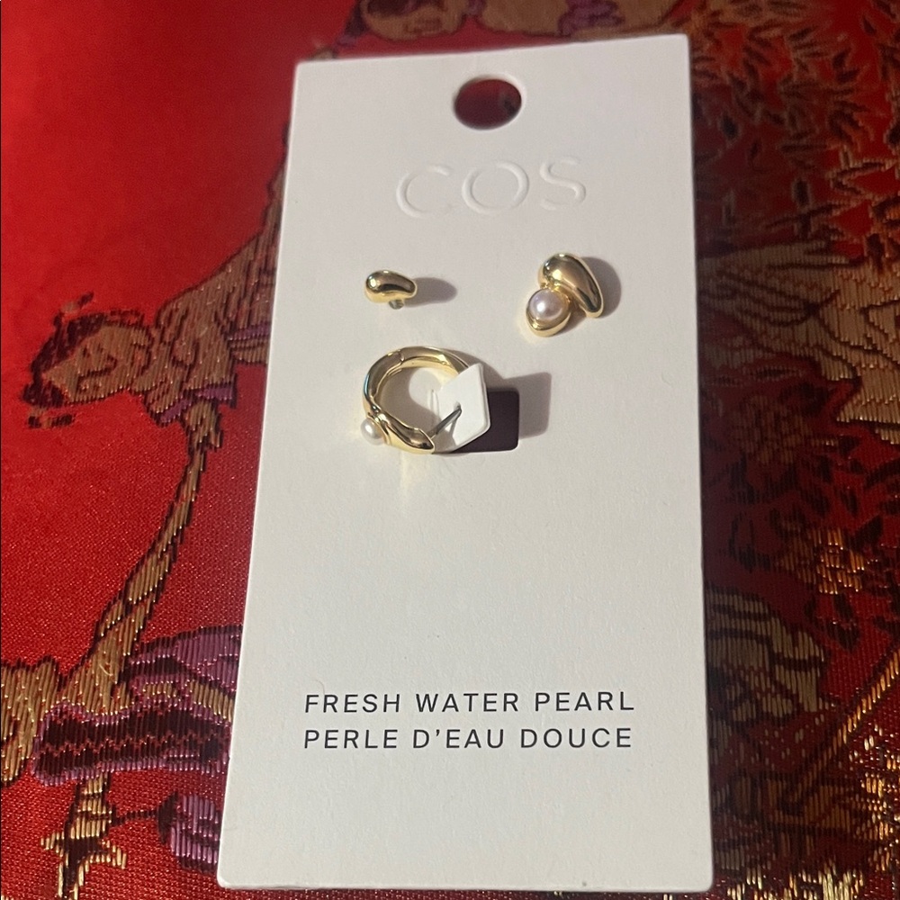COS Gold and Pearl Earrings Set